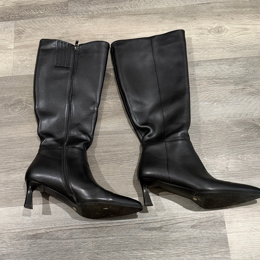 Classic Black vegan Leather Knee-High Boots